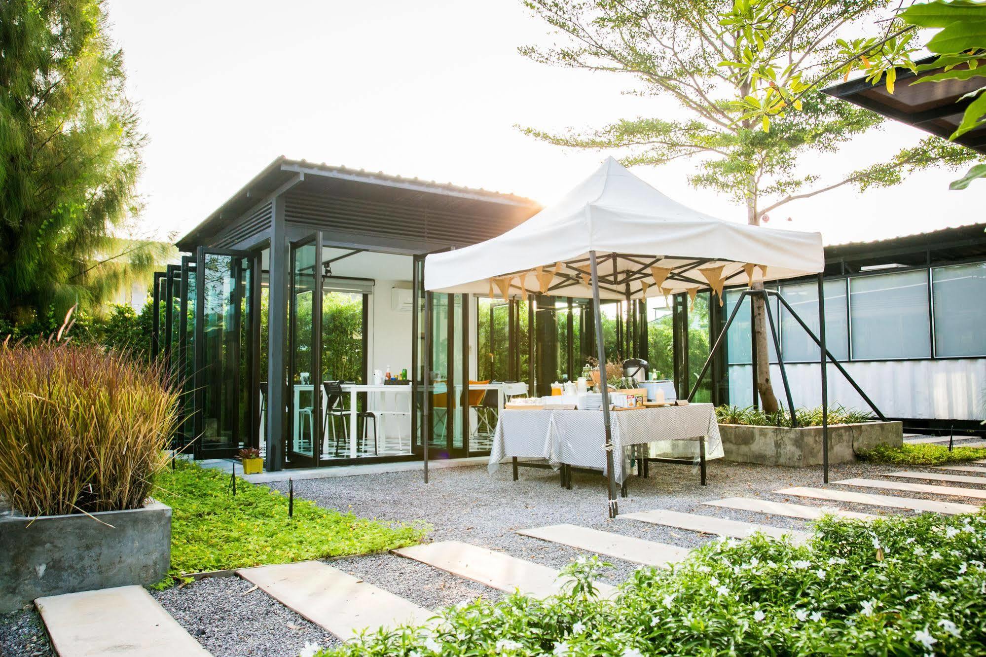 The Restro Hotel Хуа Хин Екстериор снимка