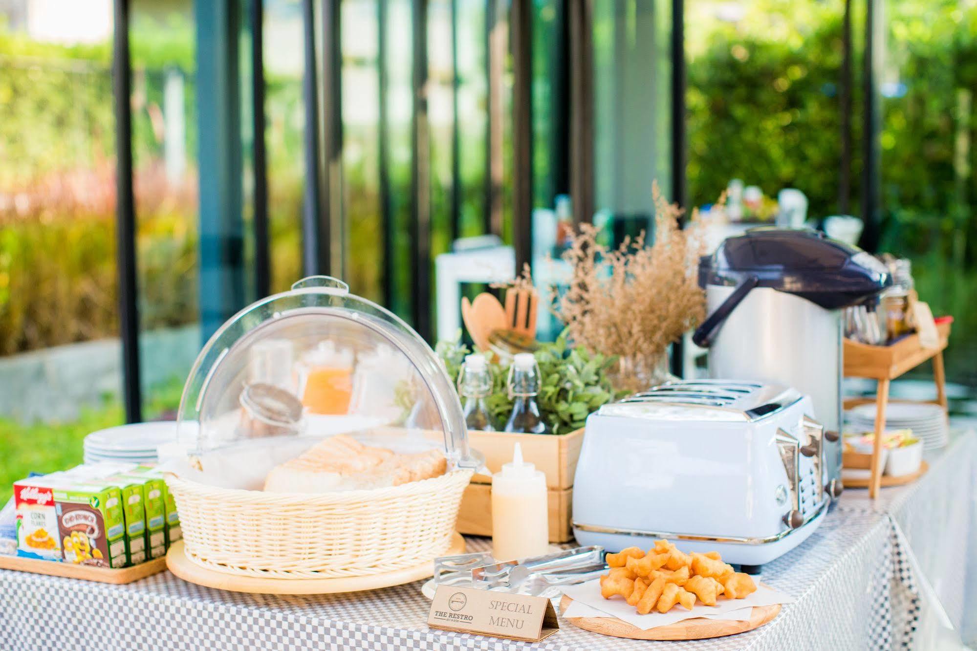 The Restro Hotel Хуа Хин Екстериор снимка